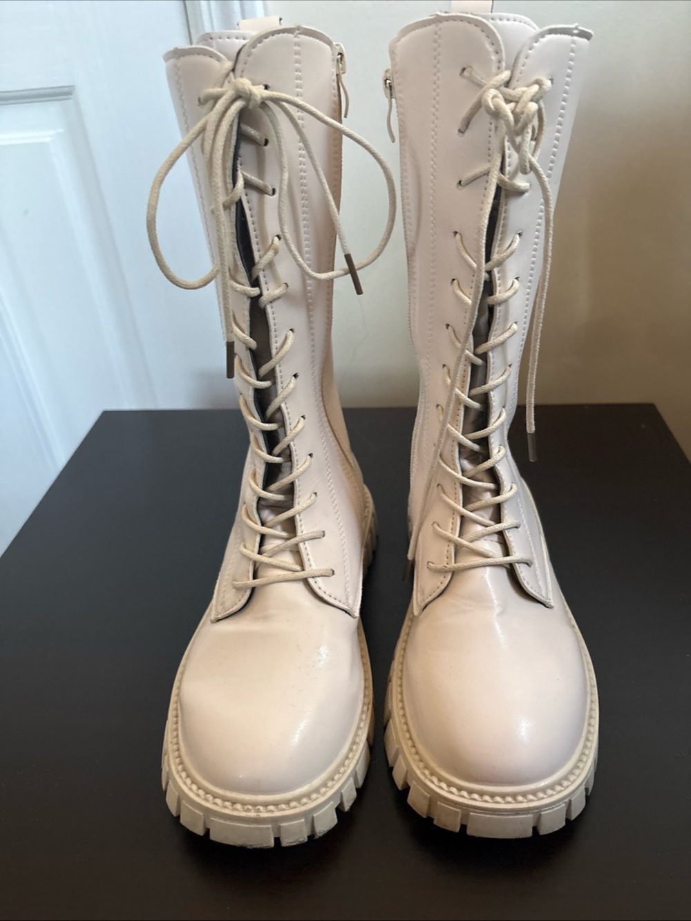 Women’s Lace-Up Knee-High Combat Boots - Cream